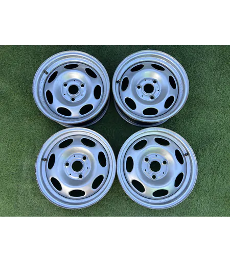3x112 15" Smart gyári lemezfelni 4,5Jx15h2 ET23 5,5jx15h2 E22 1