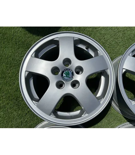 5x100 14" Skoda gyári alufelni 6Jx14h2 ET43 5