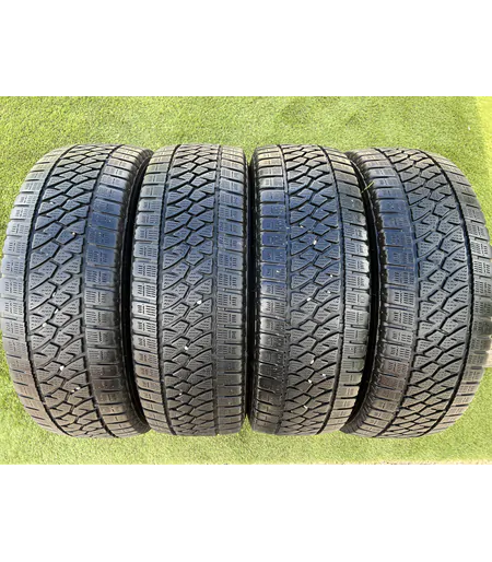 215/70 R15C Bridgestone Blizzak W810 téli gumi 6-7mm 1