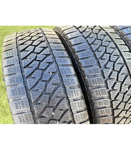 215/70 R15C Bridgestone Blizzak W810 téli gumi 6-7mm 2