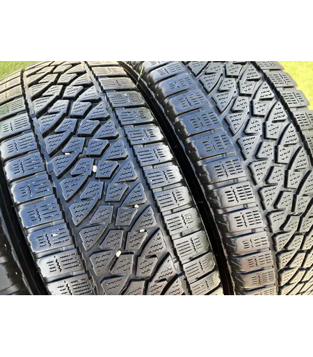 215/70 R15C Bridgestone Blizzak W810 téli gumi 6-7mm 3
