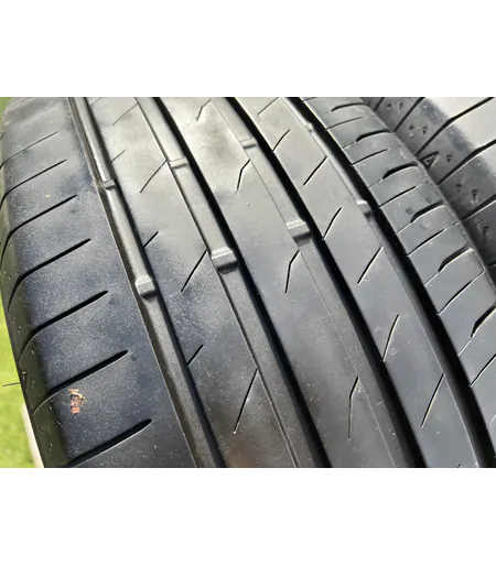 215/60 R16 Toyo Tires Proxes Comfort nyári gumi 6mm - Mobil Gumis 2
