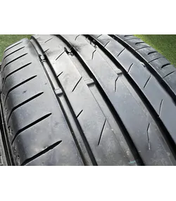 215/60 R16 Toyo Tires Proxes Comfort nyári gumi 6mm - Mobil Gumis 3