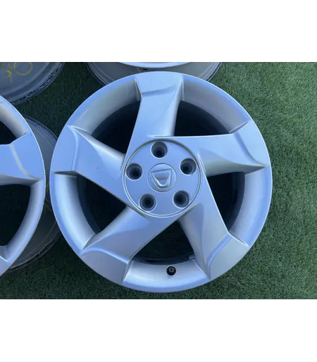 5x114.3 16" Dacia Duster gyári alufelni 6,5Jx16h2 ET50 3