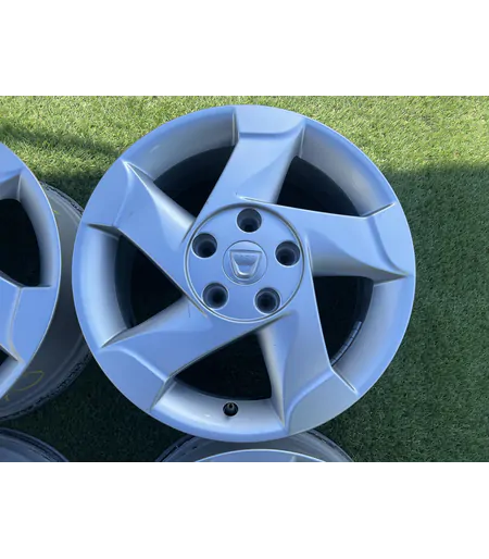 5x114.3 16" Dacia Duster gyári alufelni 6,5Jx16h2 ET50 4
