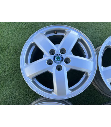 5x100 15" Skoda gyári alufelni 6Jx15h2 ET38 5