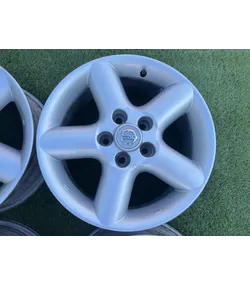 5x114.3 16" Nissan gyári alufelni 6,5Jx16h2 ET40 5