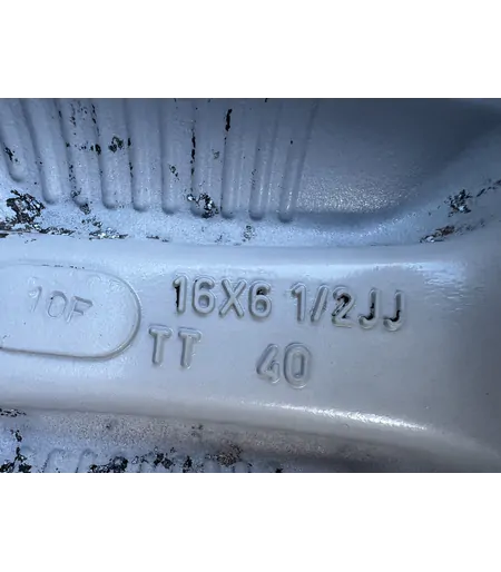 5x114.3 16" Nissan gyári alufelni 6,5Jx16h2 ET40 8