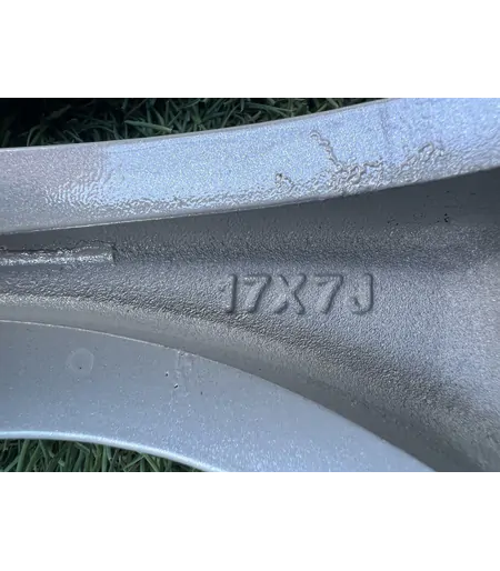 5x114.3 17" Mazda gyári alufelni 7Jx17h2 ET52,5 8