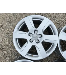 5x112 17" Audi gyári alufelni 8Jx17h2 ET39 5