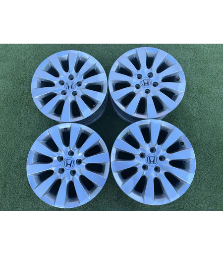 5x114.3 17" Honda gyári alufelni 7Jx17h2 ET50 1