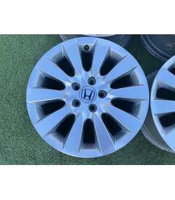 5x114.3 17" Honda gyári alufelni 7Jx17h2 ET50 2