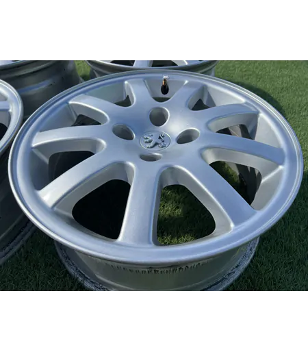 4x108 16" Peugeot gyári alufelni 6,5Jx16h2 ET28 6