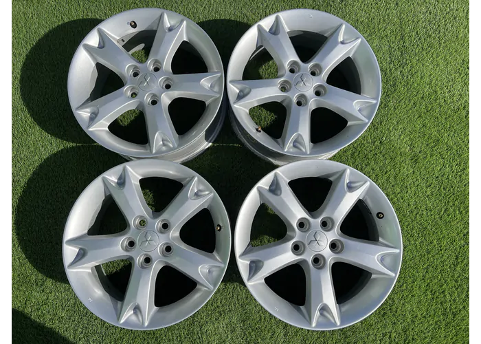 5x114.3 17" Mitsubishi gyári alufelni 7Jx17h2 ET46 - Mobil Gumis