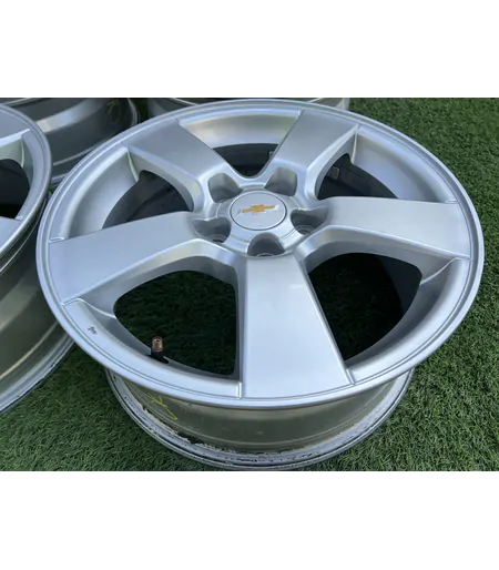 5x105 16" Chevrolet gyári alufelni 6,5Jx16h2 ET39 6