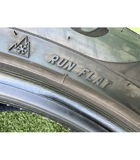 305/40 R20 Pirelli Scorpion téli gumi 5mm - Mobil Gumis 6