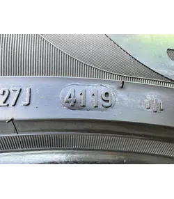 305/40 R20 Pirelli Scorpion téli gumi 5mm 7