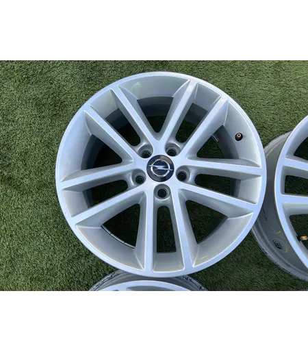5x110 17" Opel gyári alufelni 7Jx17h2 ET35 5