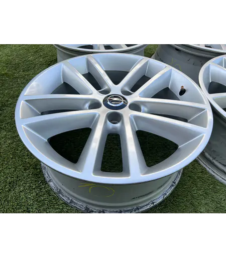 5x110 17" Opel gyári alufelni 7Jx17h2 ET35 6