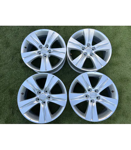 5x114.3 17" Kia gyári alufelni 6,5Jx17h2 ET35 1