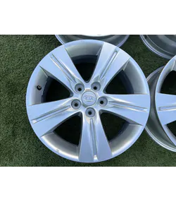5x114.3 17" Kia gyári alufelni 6,5Jx17h2 ET35 2