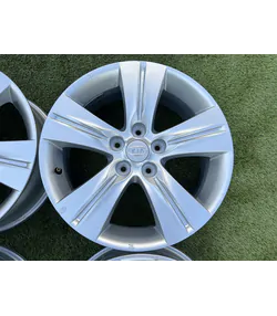 5x114.3 17" Kia gyári alufelni 6,5Jx17h2 ET35 4