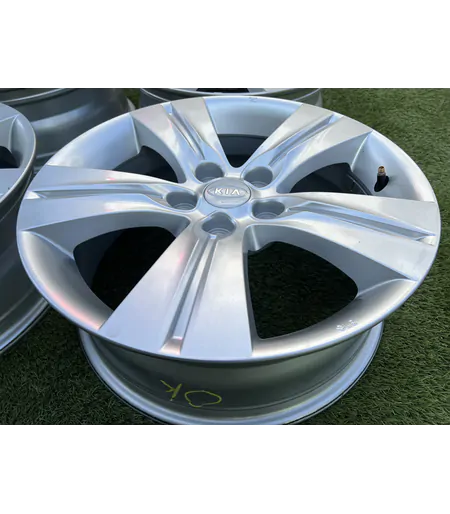 5x114.3 17" Kia gyári alufelni 6,5Jx17h2 ET35 6