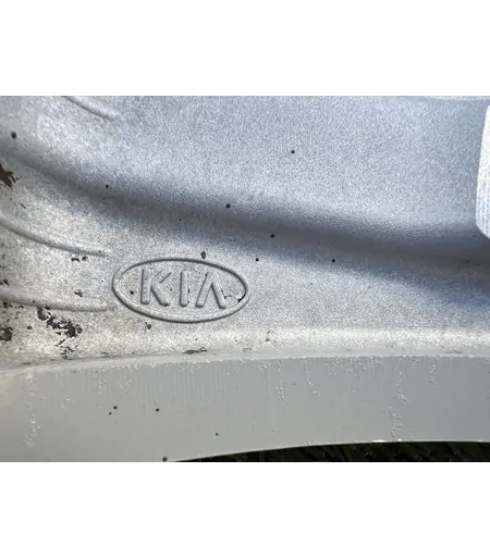 5x114.3 17" Kia gyári alufelni 6,5Jx17h2 ET35 7