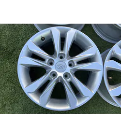 5x114.3 16" Hyundai gyári alufelni 6Jx16h2 ET50 2