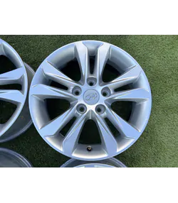 5x114.3 16" Hyundai gyári alufelni 6Jx16h2 ET50 3