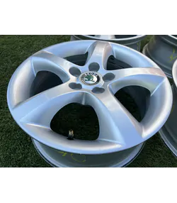 5x100 15" Skoda gyári alufelni 6Jx15h2 ET43 6