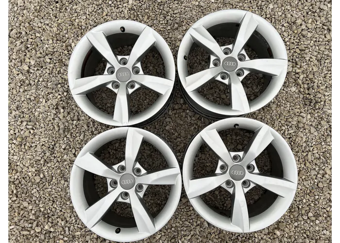 5x112 16" Audi gyári alufelni 7,5Jx16h2 ET37 alapértelmezett kép