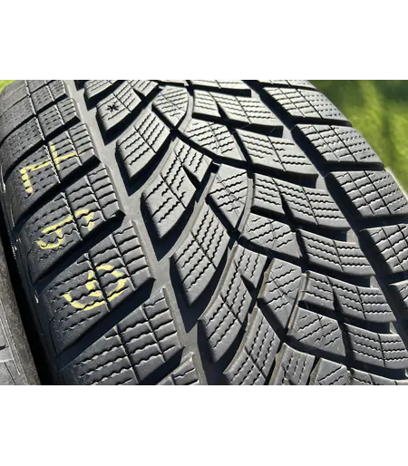 255/40 R21 Goodyear UltraGrip Performance+ téli gumi 6,5mm - Mobil Gumis 3
