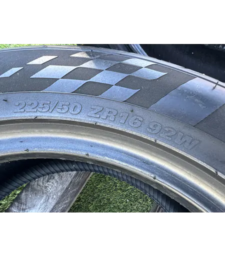 225/50 R16 Kumho Ecsta Ps31 nyári gumi 6mm 5