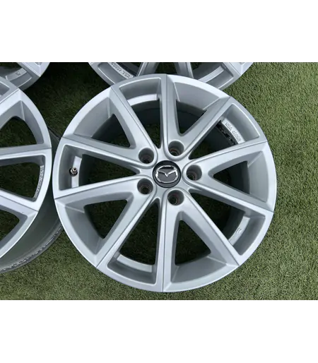 5x114.3 17" Fondmetal (Mazda) alufelni 7,5Jx17h2 ET50 - Mobil Gumis 4