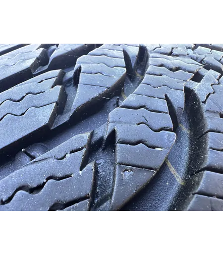 195/60 R15 Kumho WinterCraft WP51 téli gumi 7mm - Mobil Gumis 4