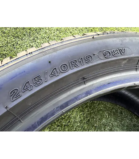 245/40 R19 Bridgestone Blizzak LM005 téli gumi 6,5mm 6