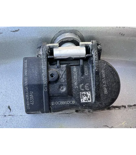 5x114.3 17" Mazda gyári alufelni + TPMS szenzor 6,5Jx17h2 ET52,5 - Mobil Gumis 9