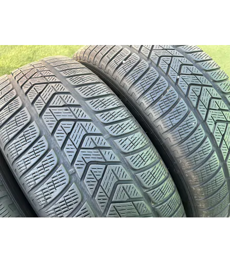 235/65 R18 Pirelli Scorpion téli gumi 5mm 3
