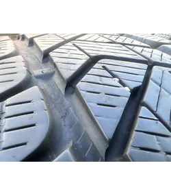235/65 R18 Pirelli Scorpion téli gumi 5mm 4