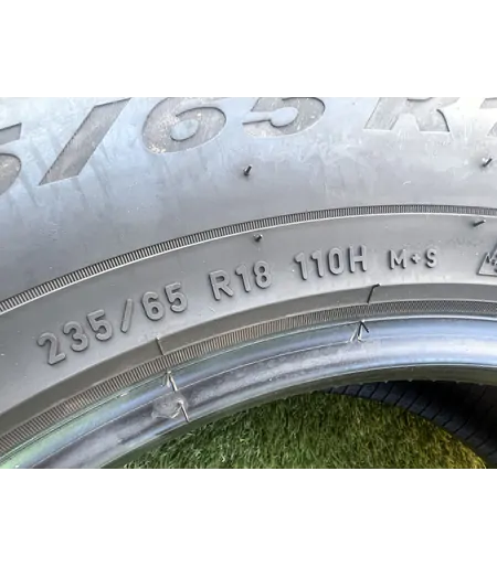 235/65 R18 Pirelli Scorpion téli gumi 5mm 5