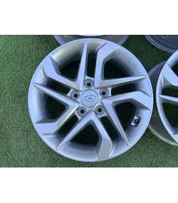 5x114.3 16" Hyundai gyári alufelni + TPMS szenzor 6,5Jx16h2 ET45 2
