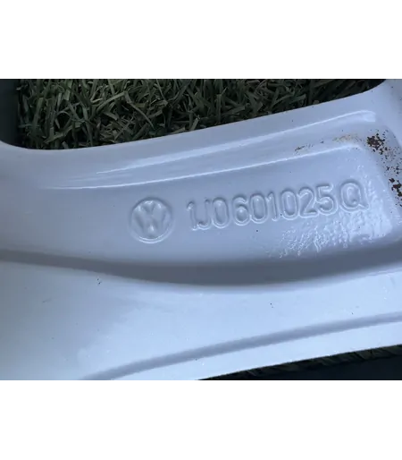 5x100 15" Volkswagen gyári alufelni 6Jx15h2 ET38 - Mobil Gumis 7