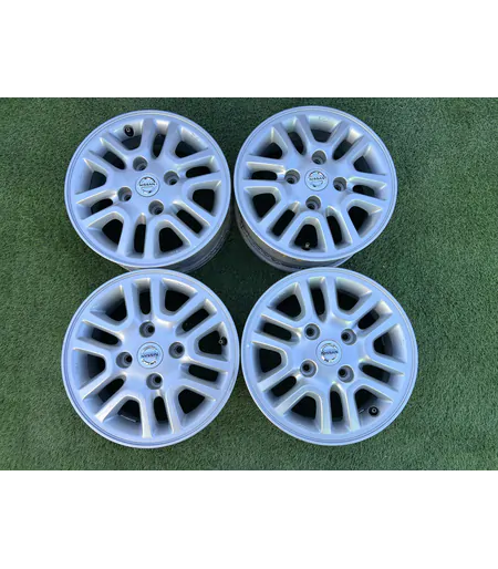 4x114.3 14" Nissan gyári alufelni 5,5Jx14h2 ET45