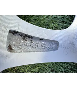 4x114.3 14" Nissan gyári alufelni 5,5Jx14h2 ET45 7