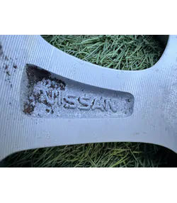 4x114.3 14" Nissan gyári alufelni 5,5Jx14h2 ET45 8