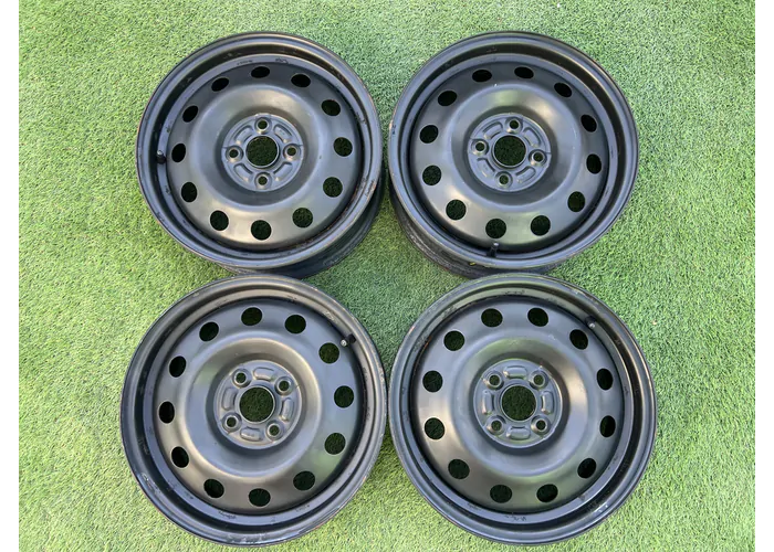 4x100 15" Toyota gyári lemezfelni 5,5Jx15h2 ET45 alapértelmezett kép