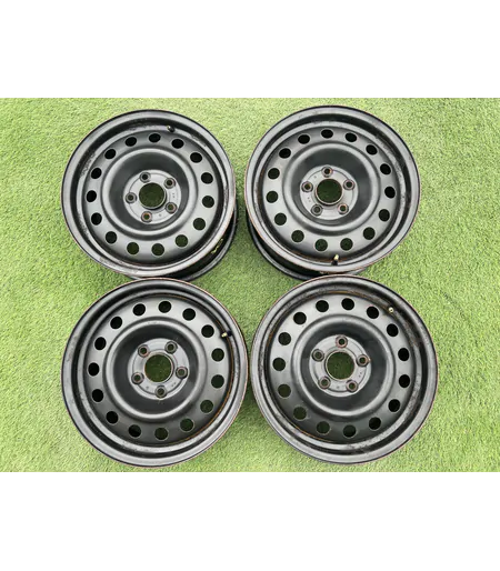 5x114.3 16" Nissan gyári lemezfelni 6,5Jx16h2 ET45
