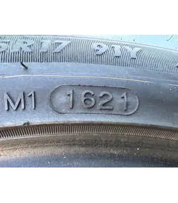 215/45 R17 Momo Toprun M30 nyári gumi 5,5-6mm - Mobil Gumis 6