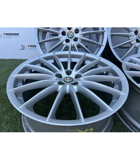 5x98 18" Alfa Romeo gyári alufelni 8Jx18h2 ET32 - Mobil Gumis 2